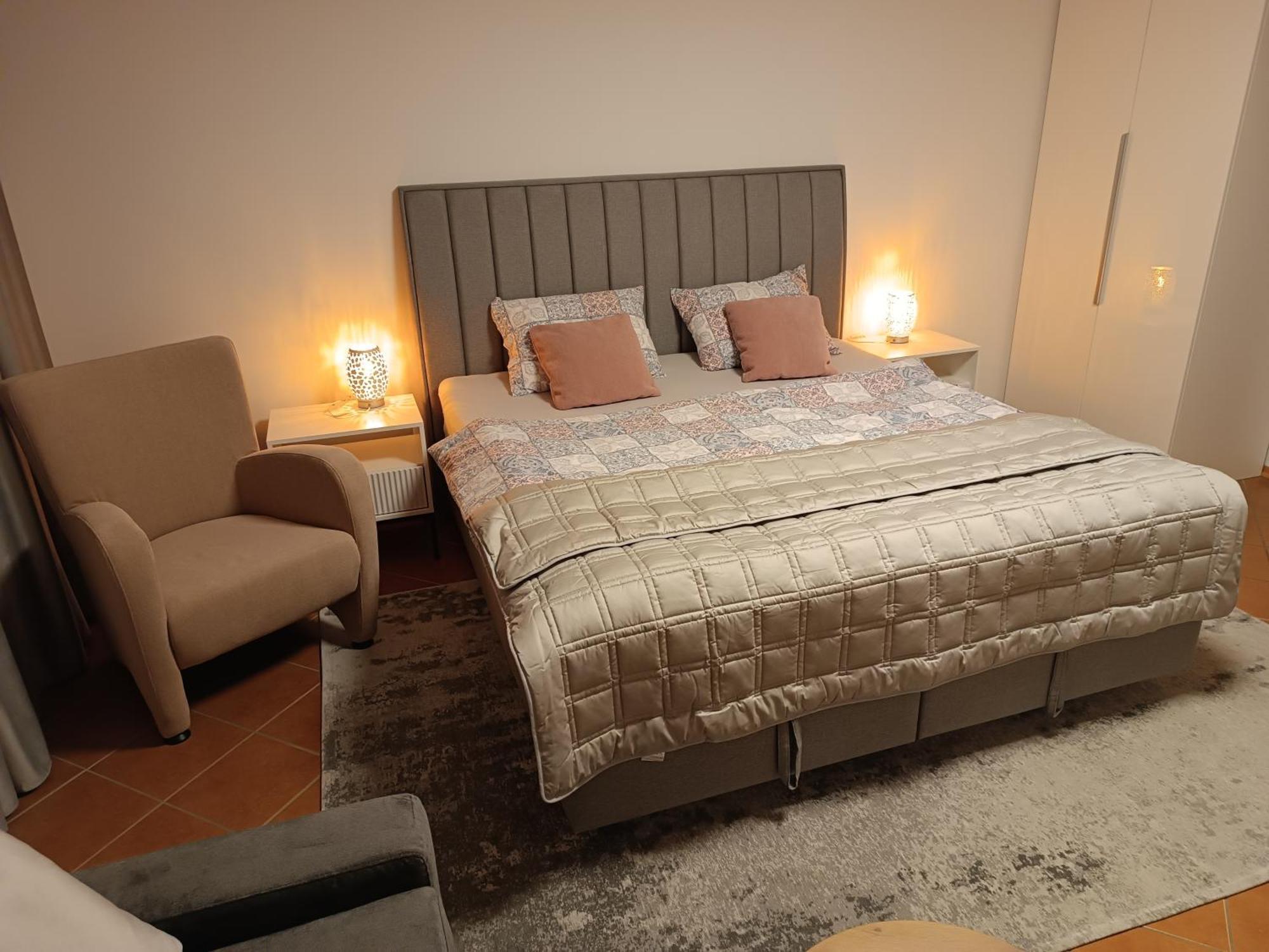 Liptovský Mikuláš 3 Bathrooms Apartman Mimi מראה חיצוני תמונה