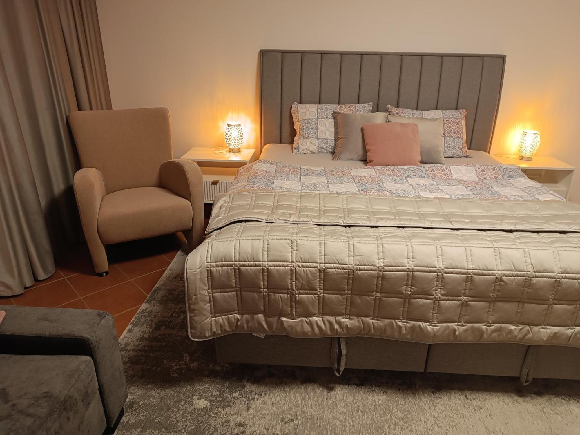 Liptovský Mikuláš 3 Bathrooms Apartman Mimi מראה חיצוני תמונה
