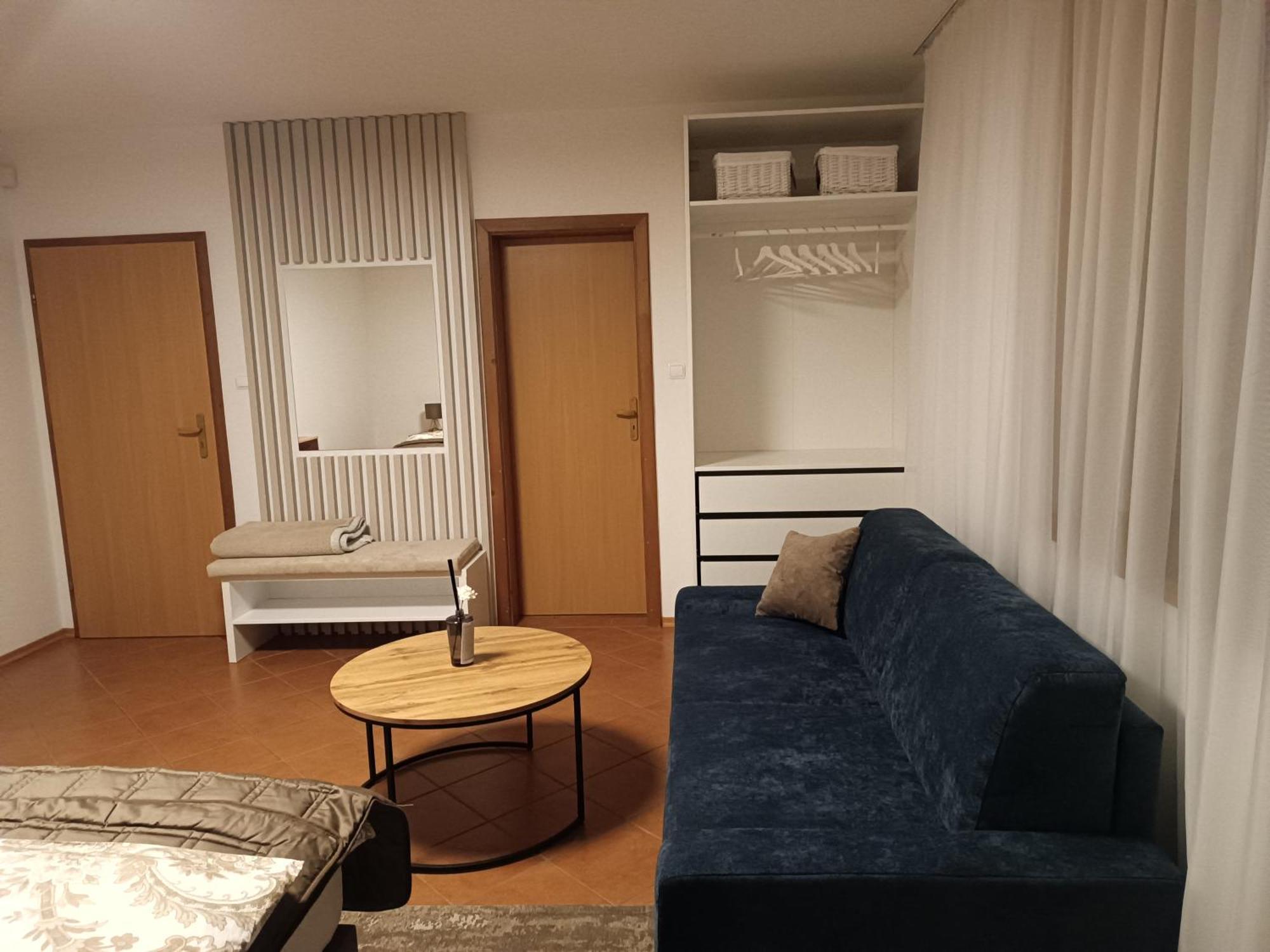 Liptovský Mikuláš 3 Bathrooms Apartman Mimi מראה חיצוני תמונה