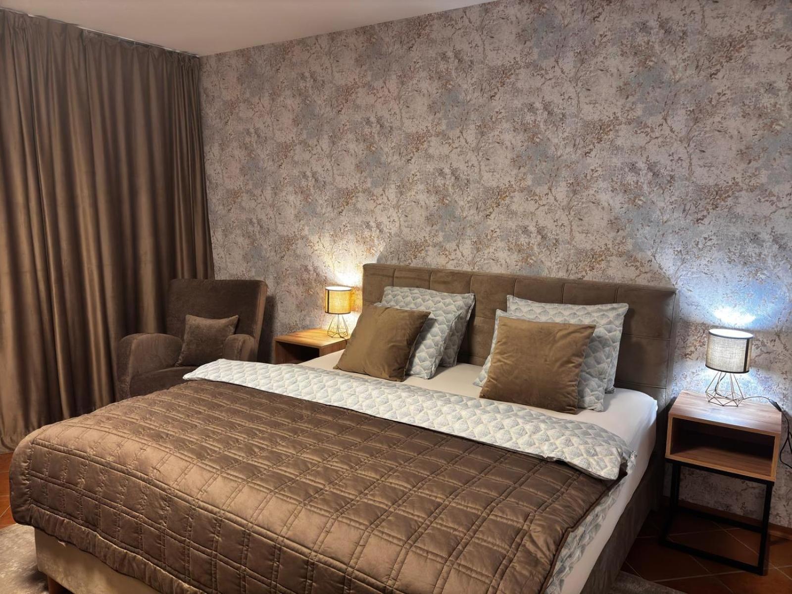 Liptovský Mikuláš 3 Bathrooms Apartman Mimi מראה חיצוני תמונה